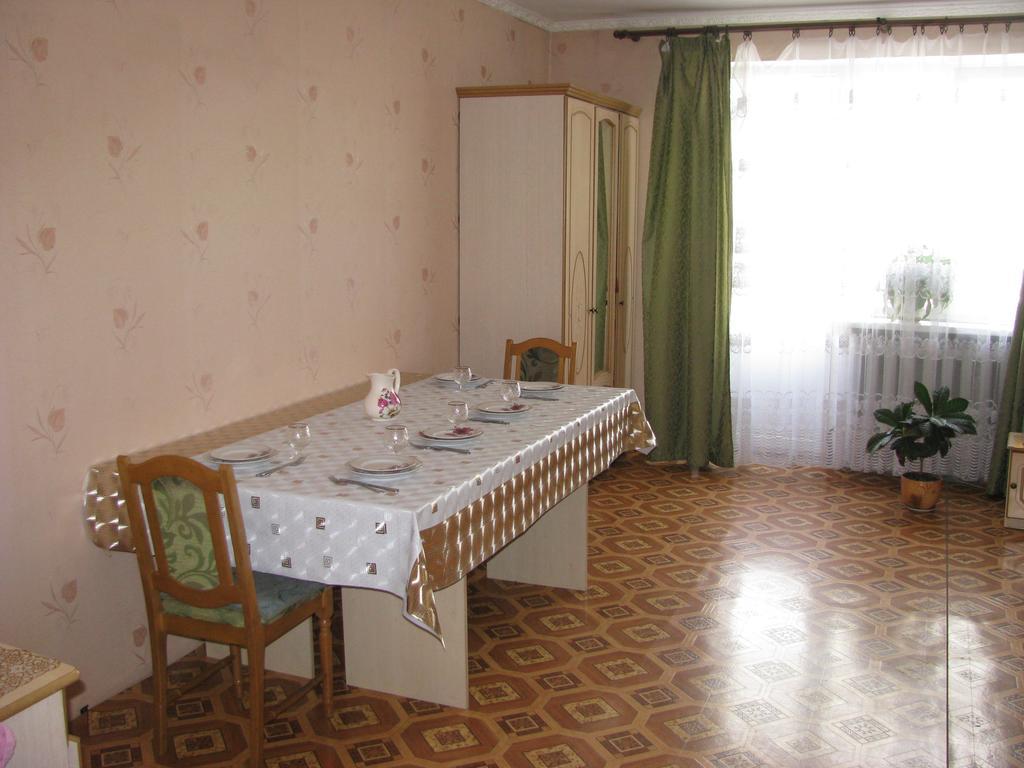 Apartments On Vereskovaya 布雷斯特 外观 照片